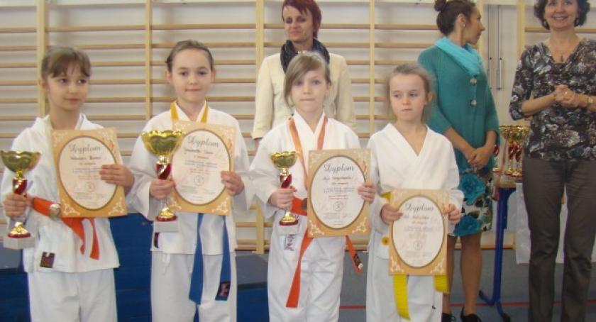 Kolejne medale kościerskich karateków