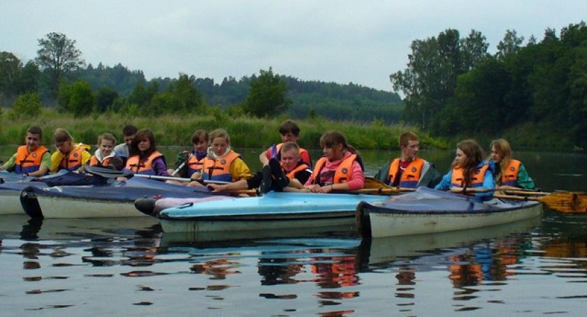 Harcerski spływ rzeką Wierzycą