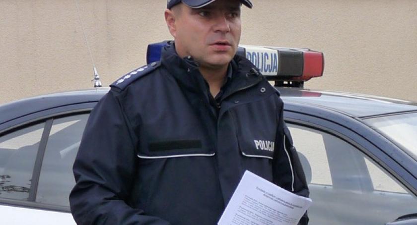 Wyrwał torebkę z rąk staruszki - jest poszukiwany