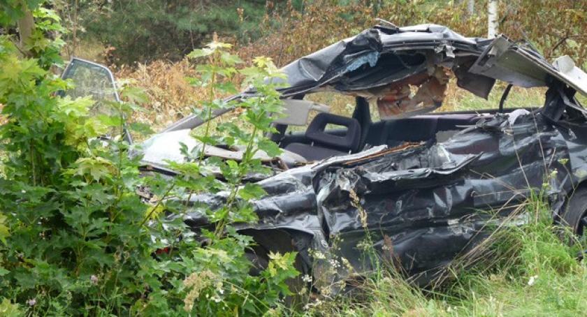 Lipusz. Kolejna tragedia na drodze. Nie żyje 22-latek