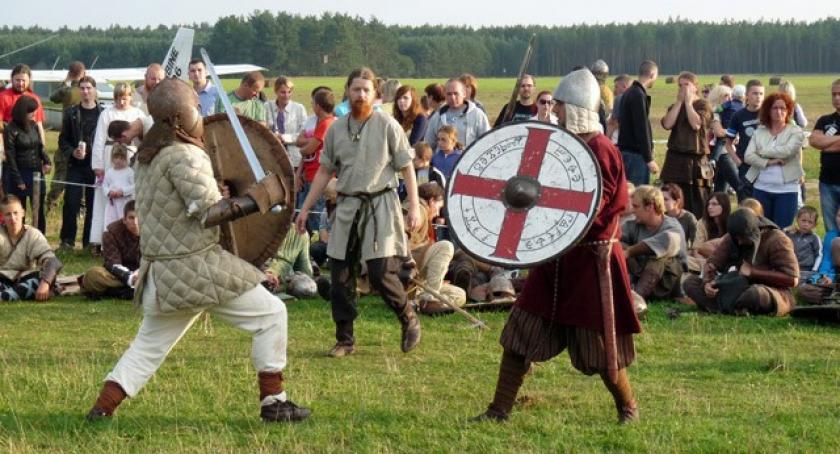 Korne. Obóz Słowian i Wikingów pod lotniskiem