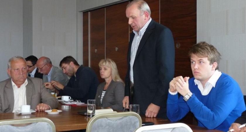 Kościerzyna. Spotkanie przedsiębiorców z radnymi. Kościerscy przdsiębiorcy propopunują radzie obniżenie podatków