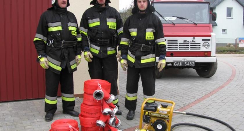 Przytarnia. Z nową motopompą do akcji