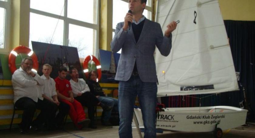 Stare Polaszki. Mateusz Kusznierewicz spotkał się z uczniami. Zobacz zdjęcia