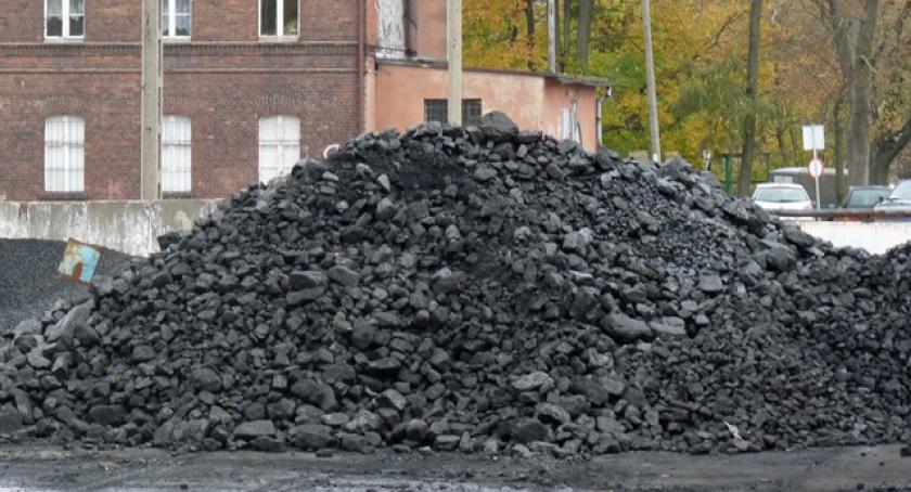 Kościerzyna. Nieuczciwy skład węgla namierzony przez TVN
