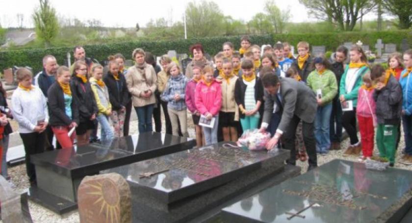 Kalisz. Wyruszyli śladem patrona szkoły 