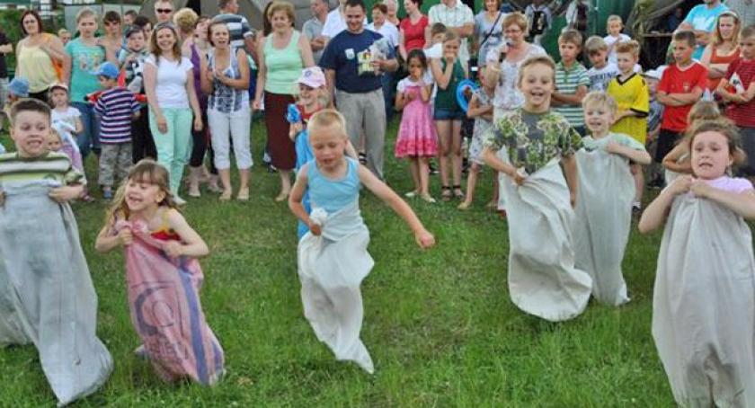Dzień Dziecka w gminie Kościerzyna. Imprezy dla najmłodszych w Łubianie, Wąglikowicach i Wielkim Klinczu