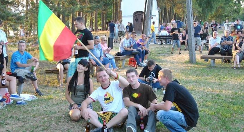 Nad Jeziorem Wielewskim rozbrzmiało reggae. VI Letnie Falowanie