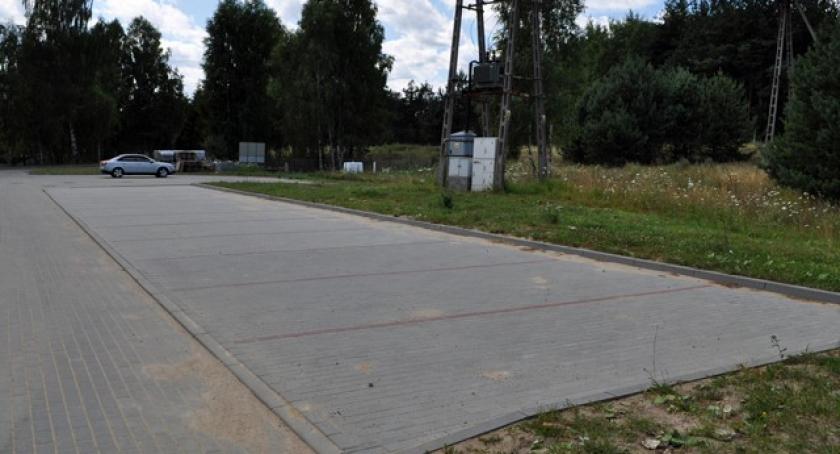 Lipusz. Przybyło parkingów i nowych chodników