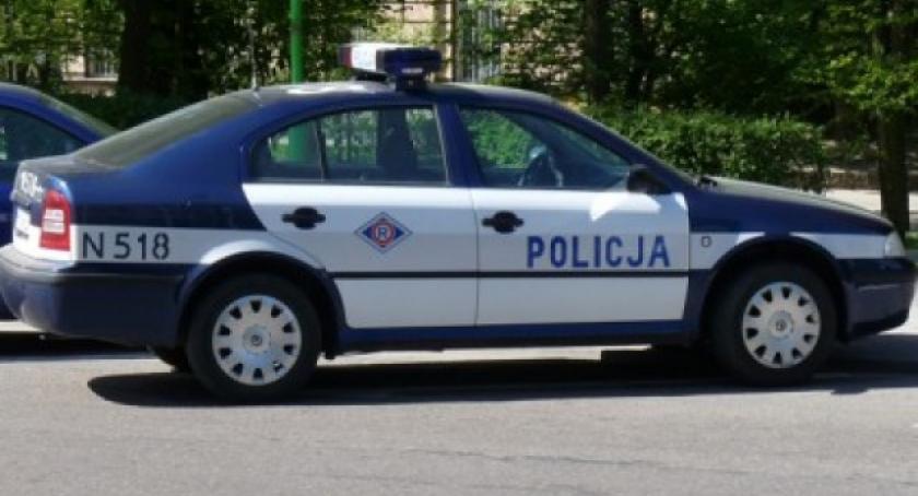 Mały Klincz. Zderzenie dwóch aut - trzy osoby ranne