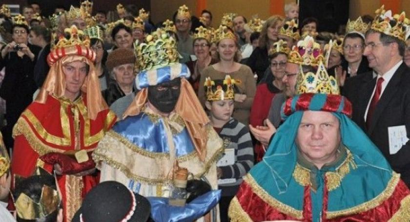 Dziemiany walczą o wielbłąda. Pomóż im wygrać - zagłosuj!