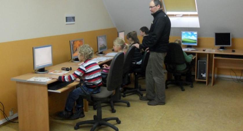 Zajęcia komputerowe i informatyka w Zespole Szkół nr 2 w Wielu