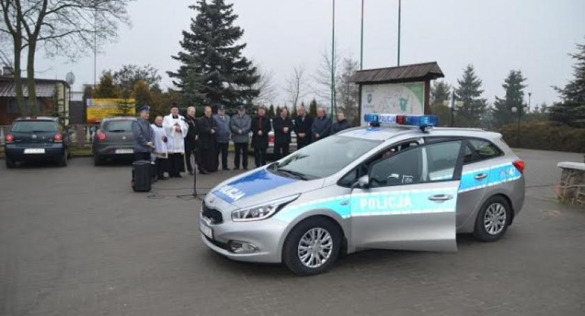 Nowy radiowóz dla policjantów z Liniewa