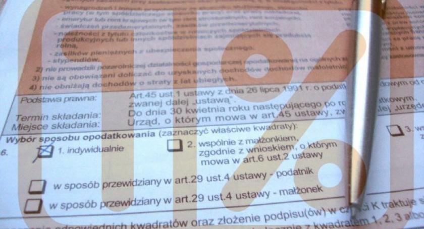 Rozliczaj się i pomagaj - przekaż swój 1 proc. organizacjom