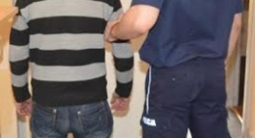 19-latek połasił się na golfa - grozi mu do 5 lat więzienia