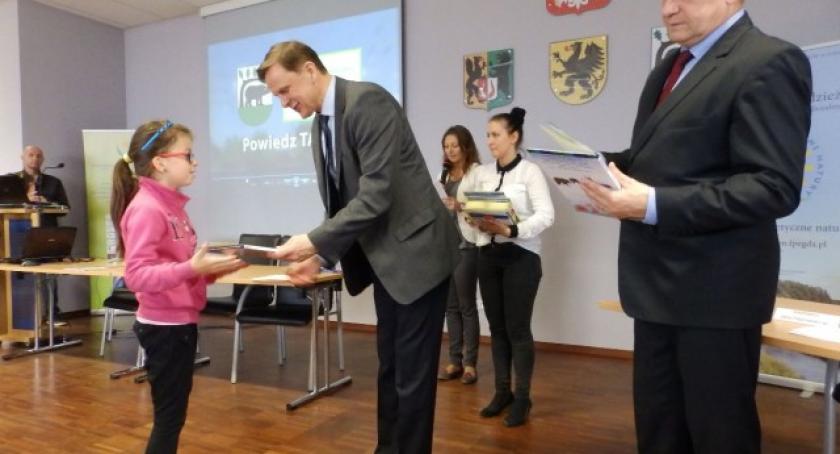Kościerzyna. Spotkanie uczniów z ekspertami i włodarzami. Seminarium proekologiczne