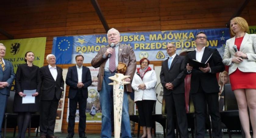 Maczuga imienia Daniela Czapiewskiego dla Lecha Wałęsy