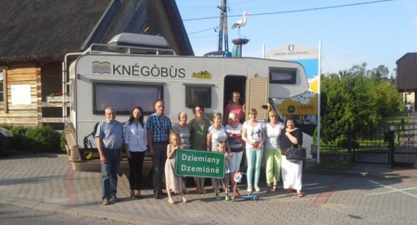 Knégòbùs Radia Kaszëbë odwiedził gminę Dziemiany 