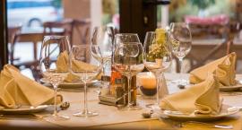 Klienci upomnieni, a właścicielka lokalu stanie przed sądem - trwają kontrole lokali gastronomicznych 