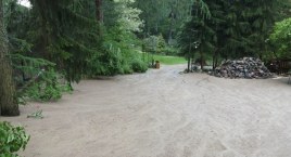 Ulewa nad Kościerzyną. Osunęła się ziemia na ul. Paderewskiego