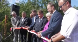 Kandydat PiS na posła przeciął wstęgę i zaczęła się burza