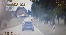 Przekroczyli prędkość o 55 i 70 km/h. Stracili prawo&hellip;
