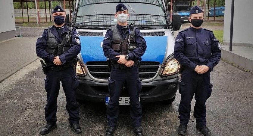 33-latek chciał powiesić się na wiadukcie. Uratowali go bielscy policjanci