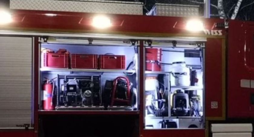 Pożar w Janowicach. Drewniany budynek spłonął doszczętnie