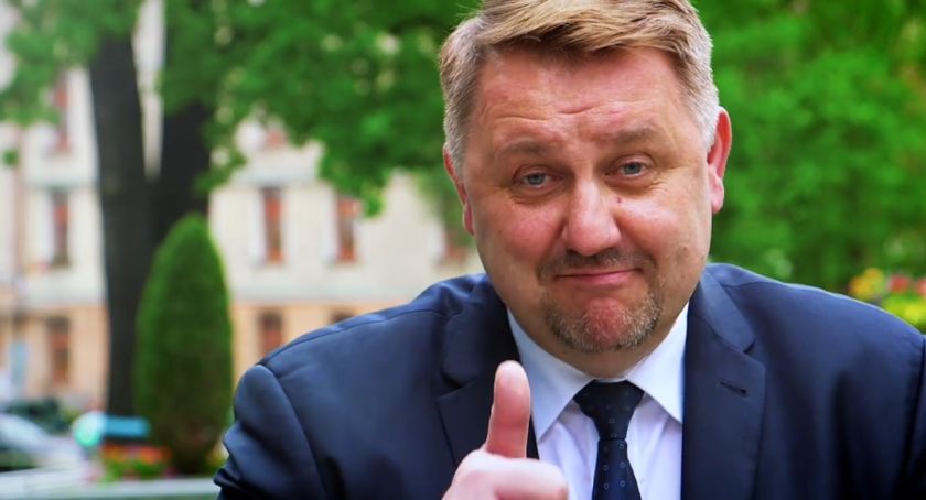 Prezydent Jarosław Klimaszewski złożył życzenia dzieciom z okazji ich święta FILM