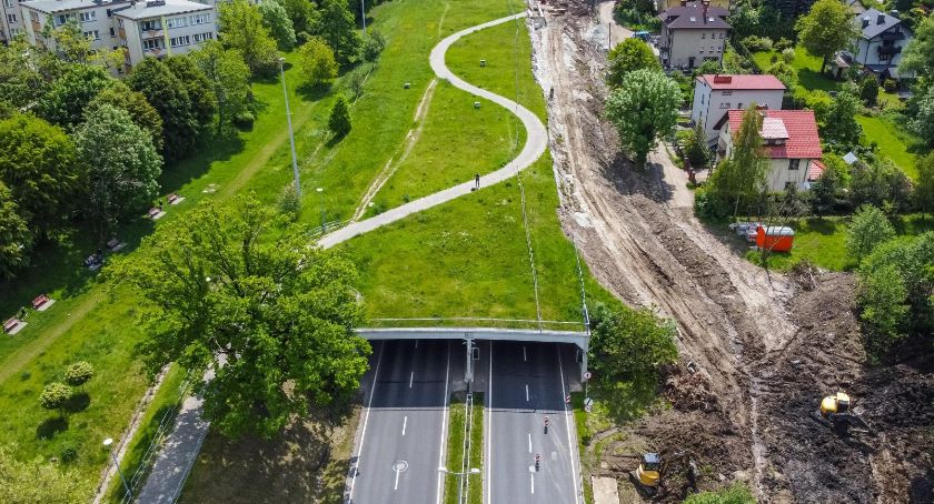 Już wkrótce jadąc od Starego Bielska wjedziemy na Hulankę