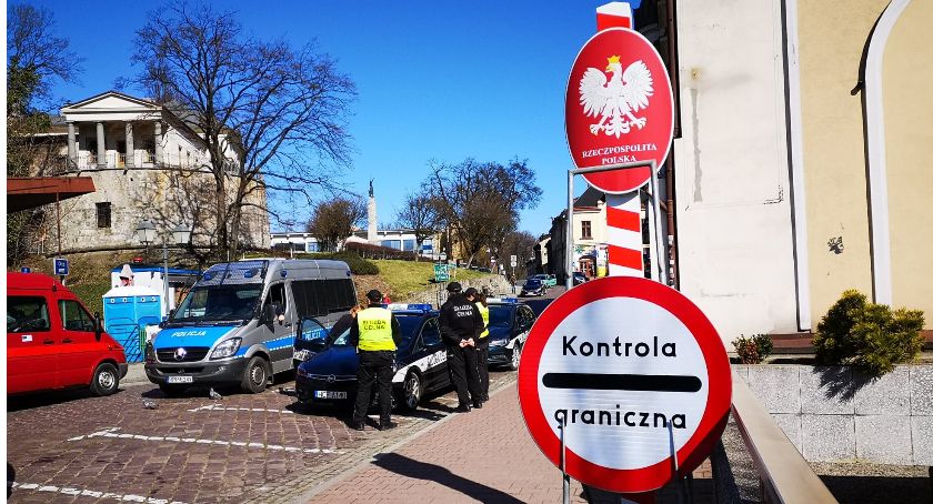 Rząd podał termin otwarcia granic i wznowienia lotniczych połączeń międzynarodowych