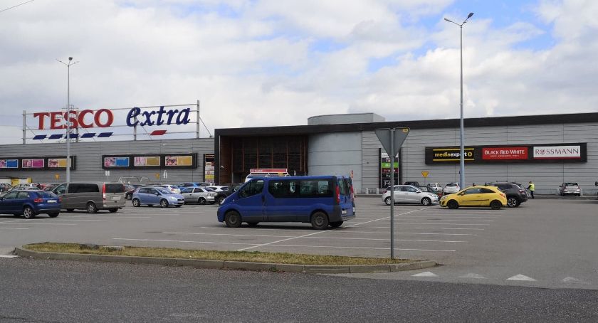 Tesco wycofuje się z Polski. Zastąpi je inna sieć