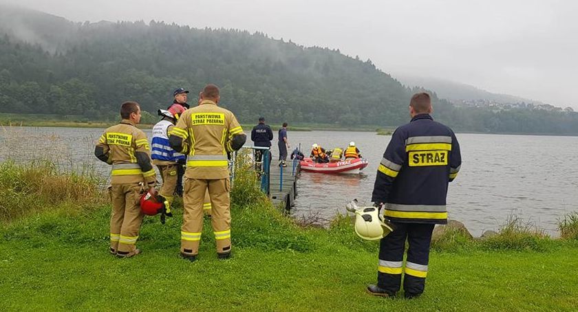 Odnaleziono pusty ponton. Akcja poszukiwacza na Jeziorze Międzybrodzkim