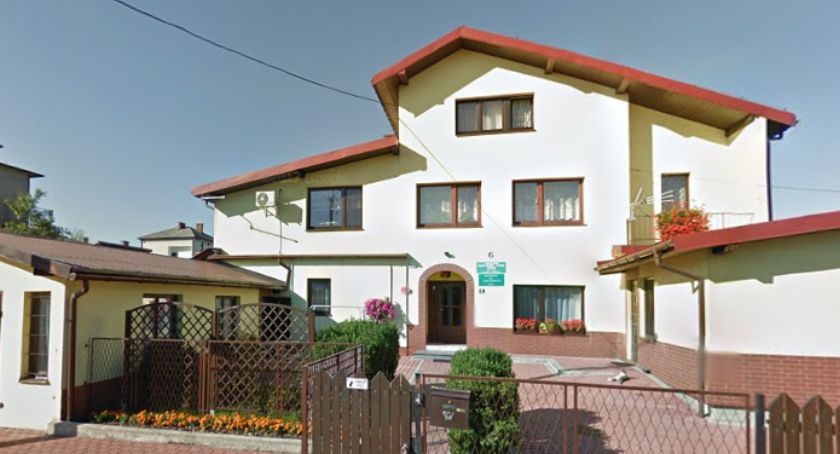 Koronawirus i ewakuacja seniorów z ośrodka w Kozach