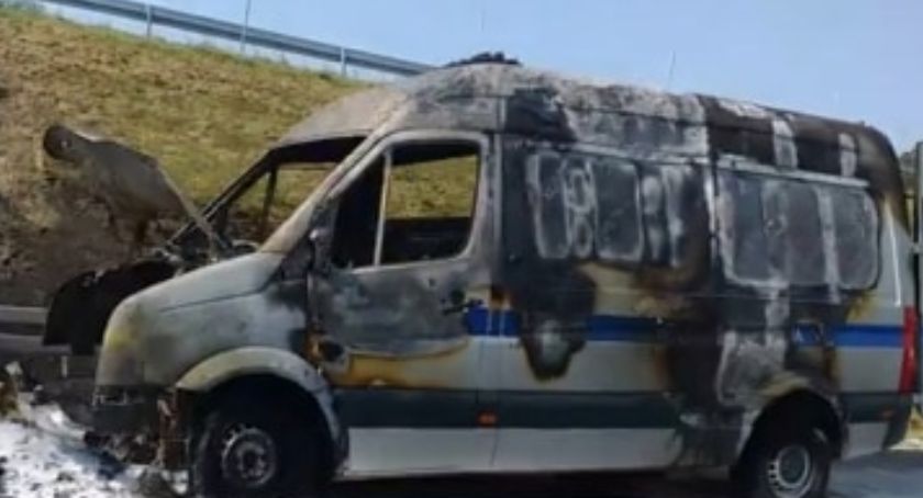 Pożar więźniarki przewożącej osadzonego na ekspresówce w kierunku Cieszyna