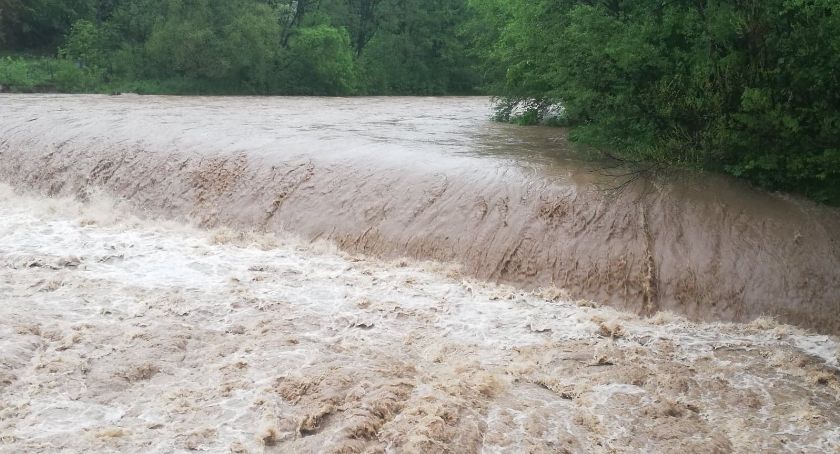 Burmistrz Cieszyna wprowadza alarm przeciwpowodziowy (Aktualizacja)