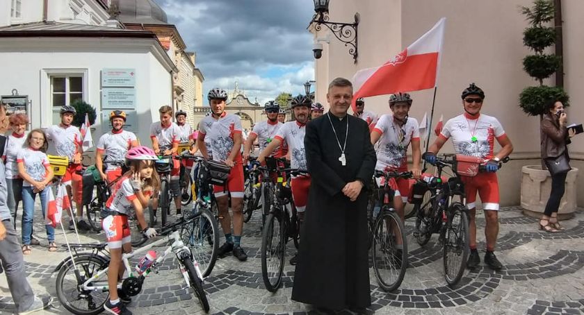 Wyruszyli z Żywca i przejechali 4 tys kilometrów po Polsce