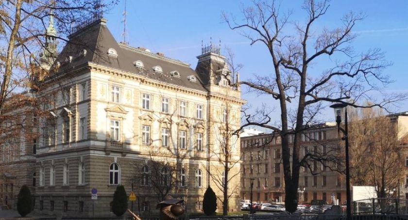 W Bielsku-Białej funkcjonuje Biuro Rzeczy Znalezionych. Kto zgubił sztuczną szczękę?