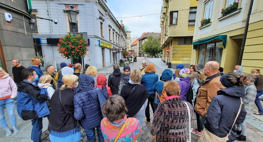 Ulica Cieszyńska odkrywa tajemnice. Kolejna wycieczka Traktem Cesarskim