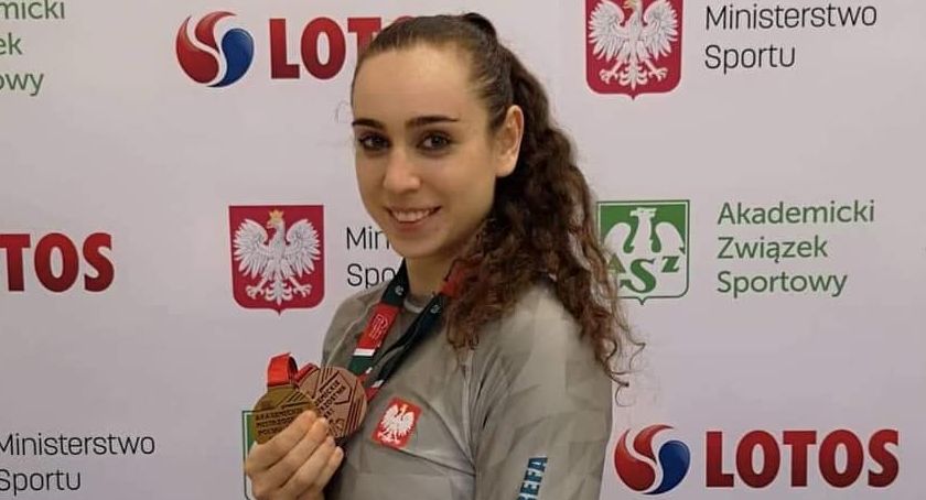 Złoty medal Elizy Gaweł z Bielska-Białej na Akademickich Mistrzostwach Polski w Karate