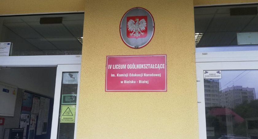 W bielskim liceum KEN stwierdzono koronawirusa. Dziewięć klas przechodzi na tryb zdalny (Aktualizacja)