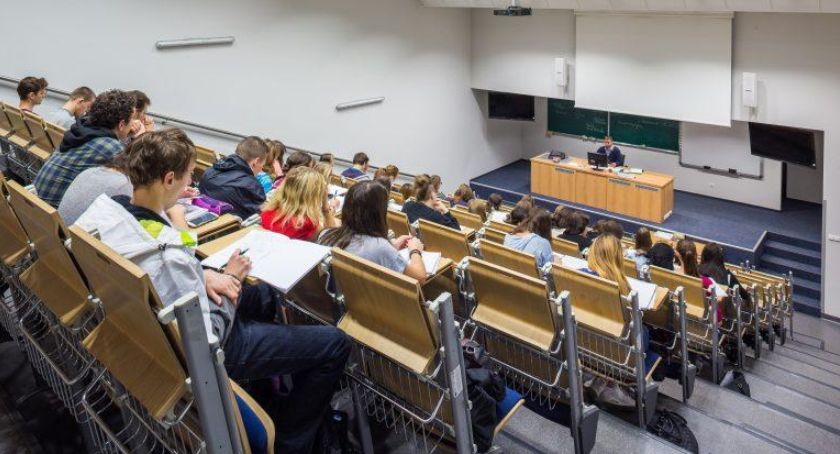 Bielska ATH zawiesiła zajęcia dydaktyczne