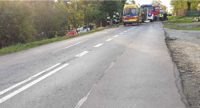 Tragedia w Gilowicach: Nie żyje ciężarna kobieta, ranne jest 3-letnie dziecko