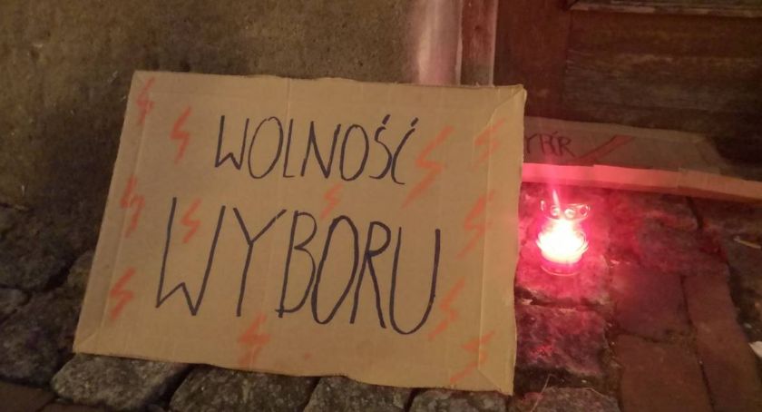 Poniedziałkowy protest w Bielsku-Białej z mniejszą frekwencją