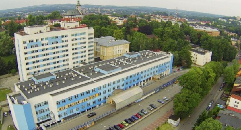 Oddziały covidowe w Cieszynie i Żywcu potrzebują personelu medycznego