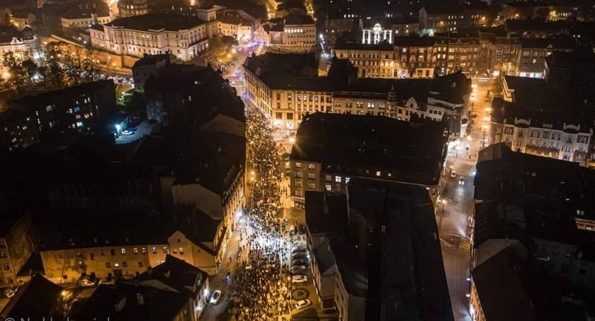 Prezydent Bielska-Białej odpowiedział radnemu PIS w sprawie protestów kobiet