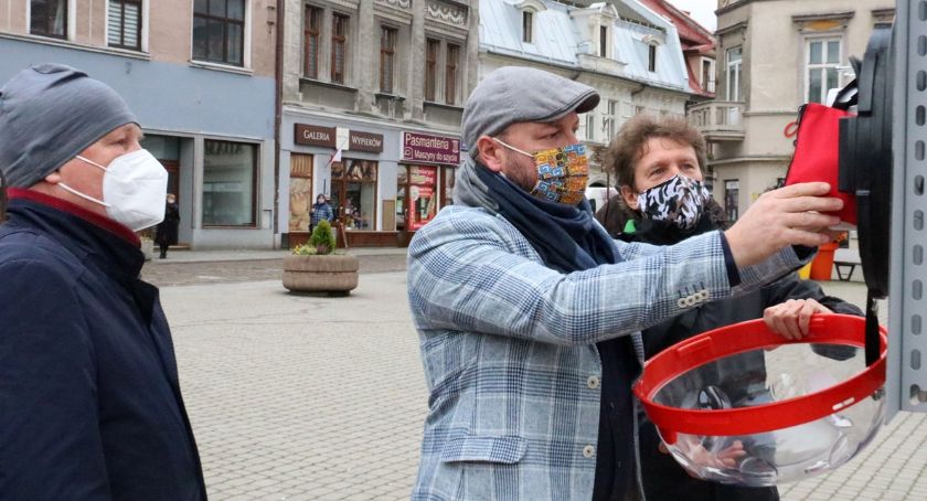 Kolejne defibrylatory w przestrzeni miejskiej Bielska-Białej