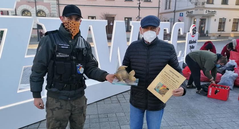 Butelki z beskidzkich rzek i jezior wrócą na sklepowe półki