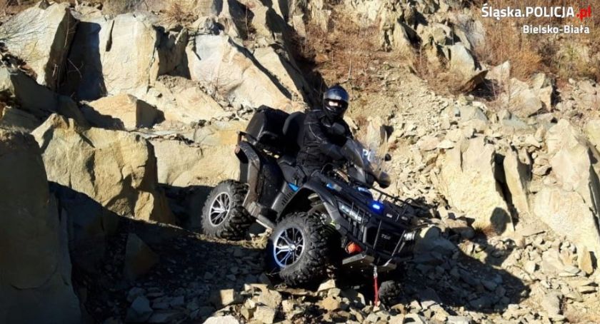 Nowoczesny quad wart ponad 100 tys zł trafił do komisariatu w Szczyrku FOTO