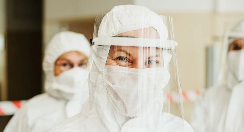 Jak wygląda poród w czasie pandemii COVID-19?